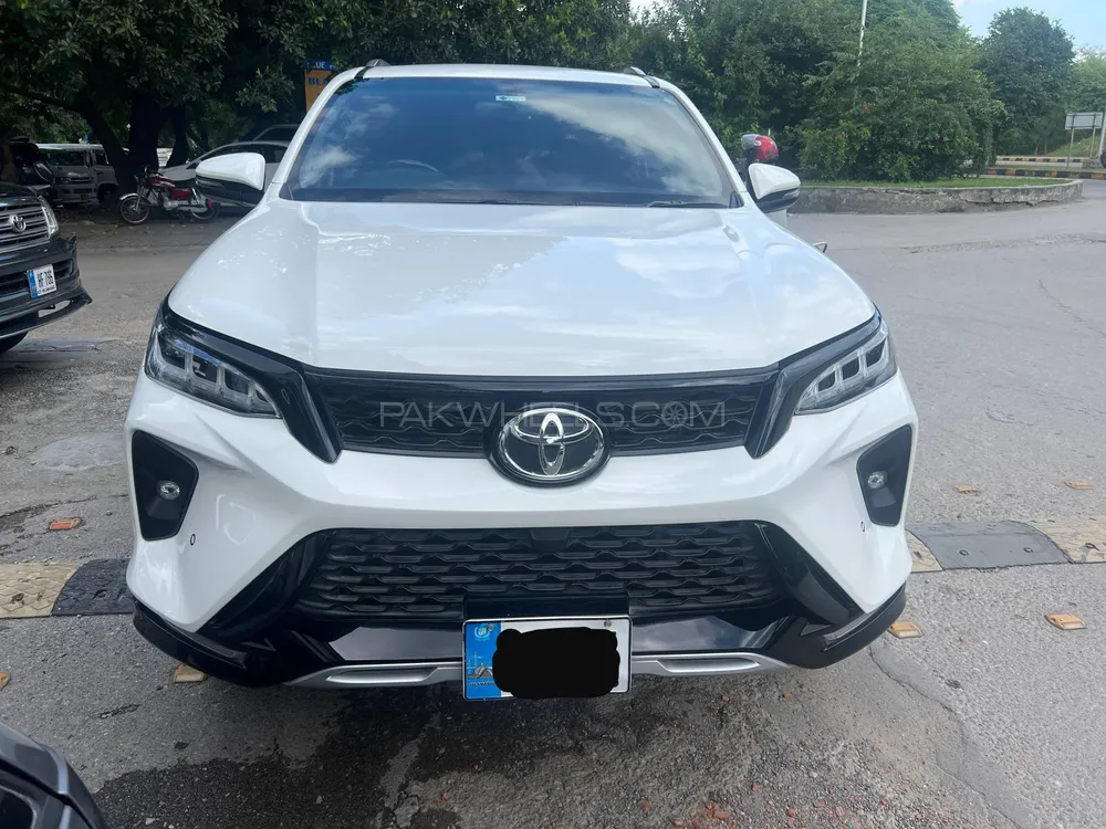 Toyota Fortuner 2022 for Sale in Islamabad Image-1