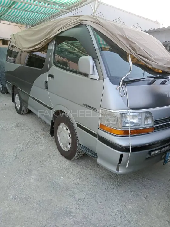 Toyota Hiace 2006 for Sale in Islamabad Image-1