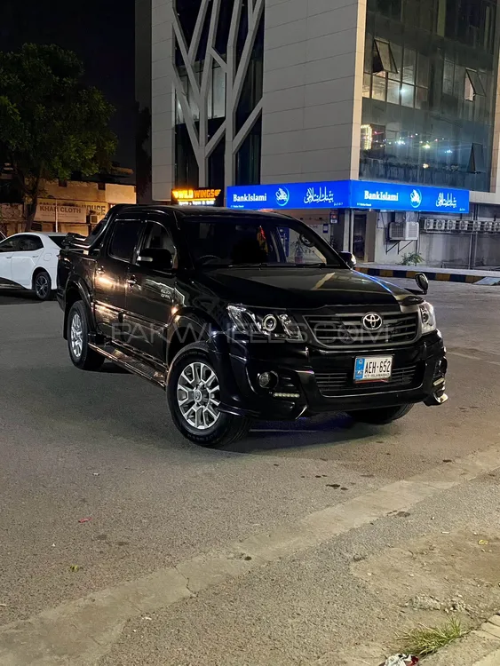 Toyota Hilux 2007 for Sale in Islamabad Image-1