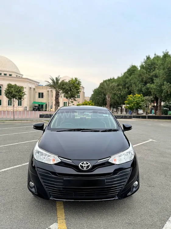 Toyota Yaris Sedan 2022 for Sale in Lahore Image-1