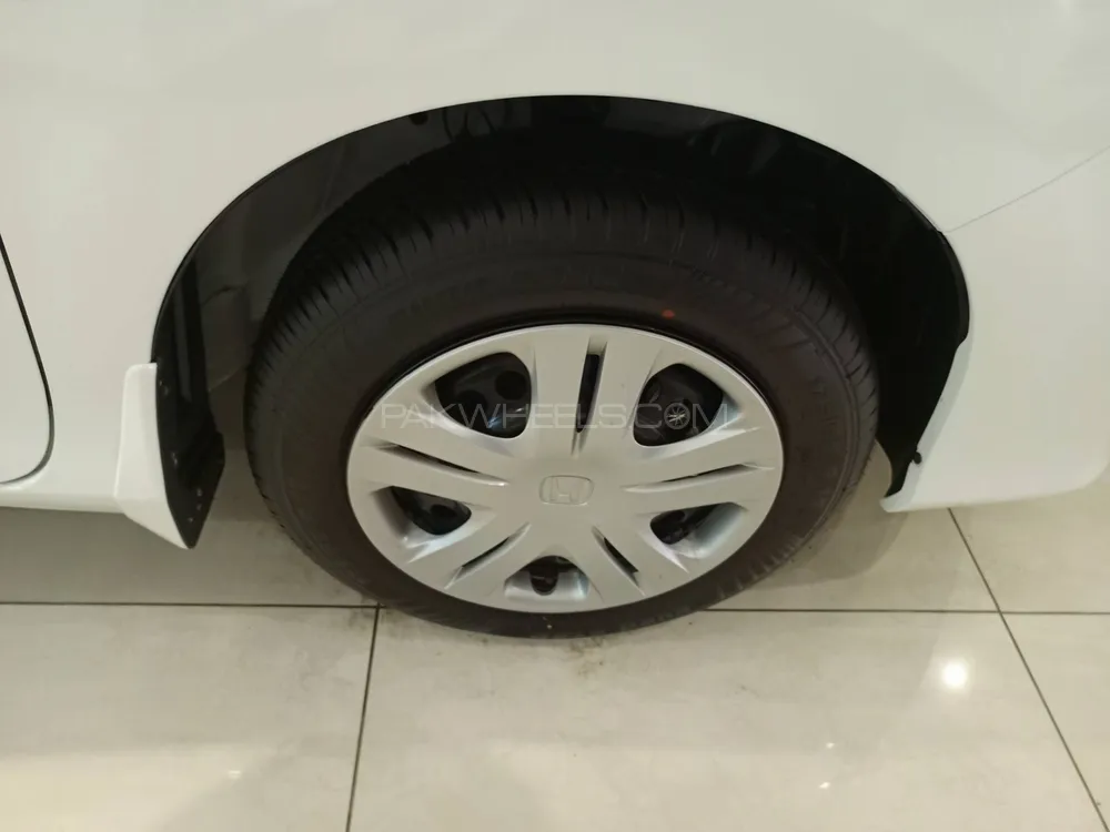 Honda City 2025 for Sale in Lahore Honda City 2025 for Sale in Lahore Image-3