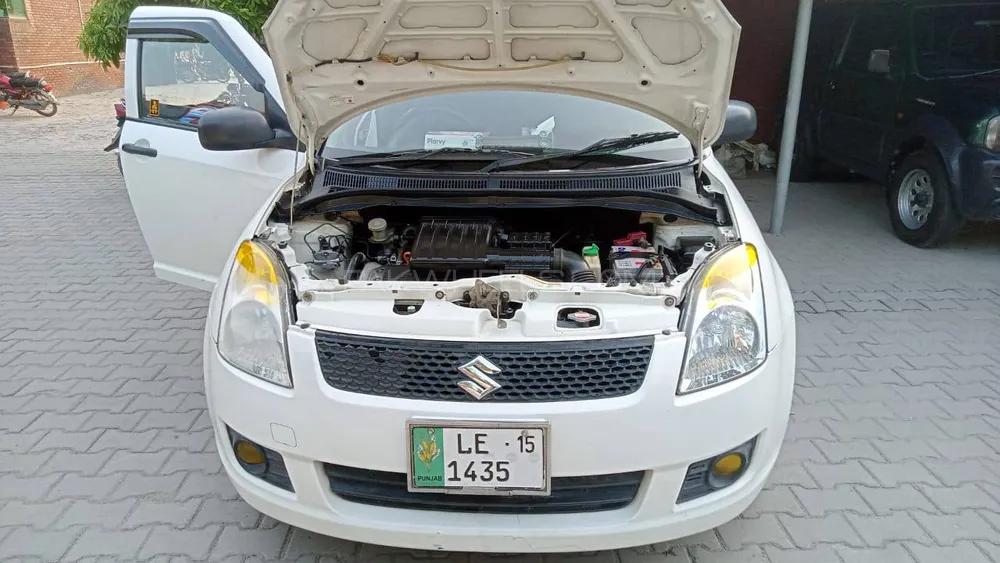 سوزوکی سوئفٹ 2015 for Sale in منڈی بہاؤ الدین سوزوکی سوئفٹ 2015 for Sale in منڈی بہاؤ الدین Image-4