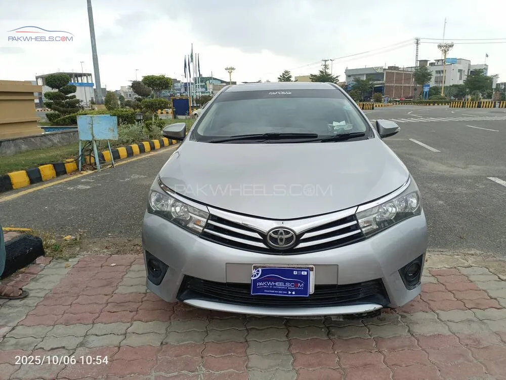 Toyota Corolla 2015 for Sale in Multan Image-1