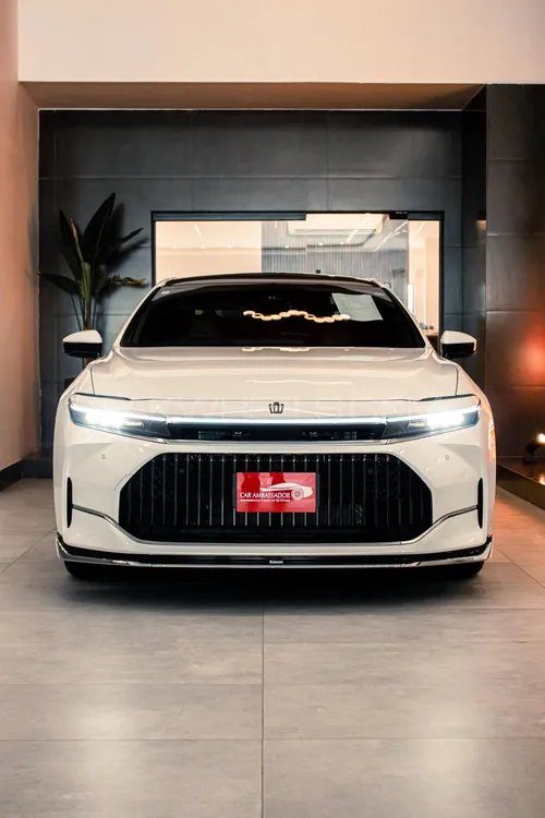 Toyota Crown 2024 for Sale in Islamabad Image-1