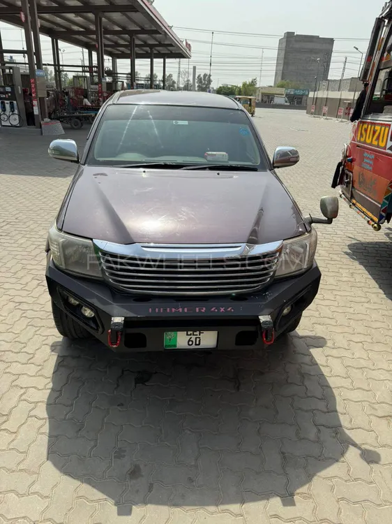 Toyota Hilux 2013 for Sale in Gujranwala Image-1