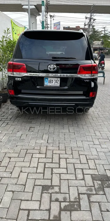 Toyota Land Cruiser 2012 for Sale in Lahore Toyota Land Cruiser 2012 for Sale in Lahore Image-4