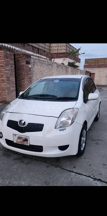 Toyota Vitz 2006 for Sale in Dera ismail khan Image-1