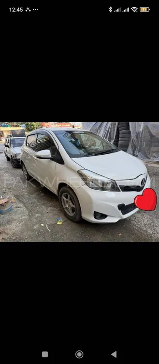 Toyota Vitz 2014 for Sale in Abbottabad Image-1