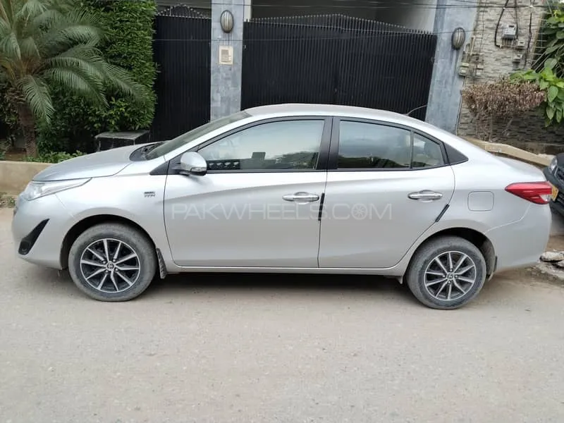 Toyota Yaris Sedan 2021 for Sale in Karachi Image-1