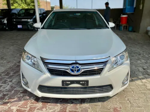 Toyota Camry Hybrid 2014
