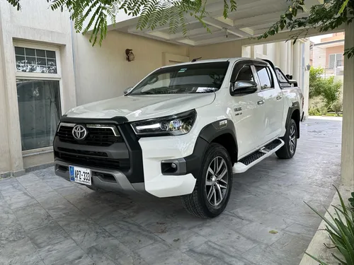 Toyota Hilux Revo V Automatic 2.8 2019