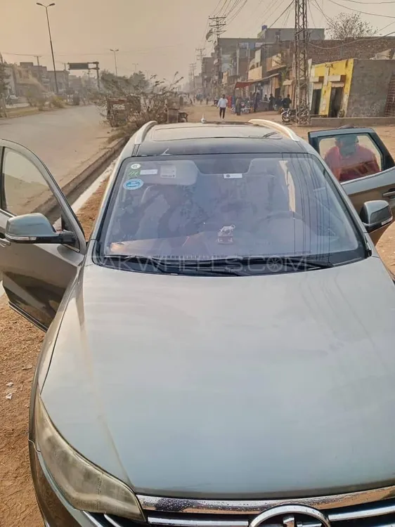 FAW Senya R7  2017 for Sale in Lahore Image-1