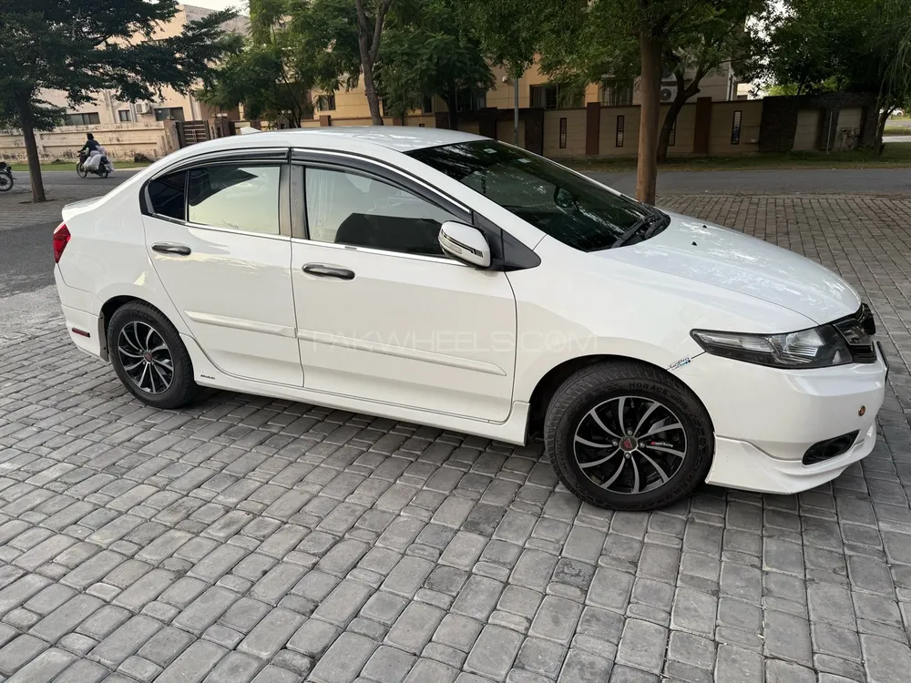 Honda City 2018 for Sale in Lahore Image-1