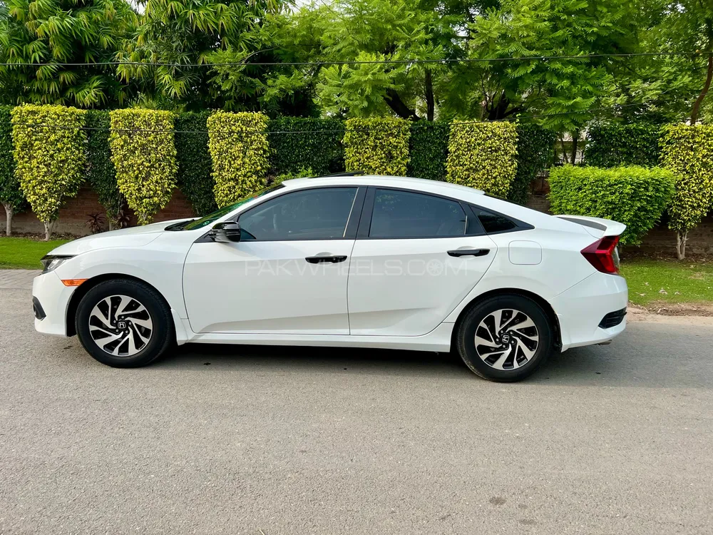 Honda Civic 2016 for Sale in Lahore Image-1
