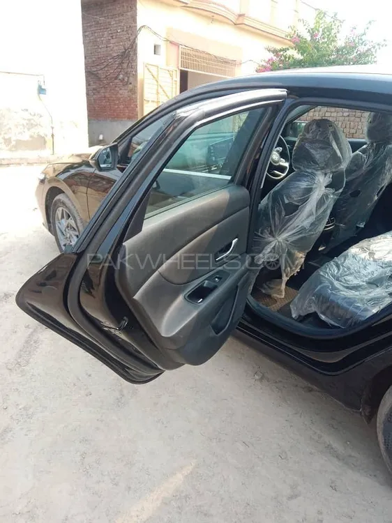 Hyundai Elantra 2025 for Sale in Faisalabad Hyundai Elantra 2025 for Sale in Faisalabad Image-13