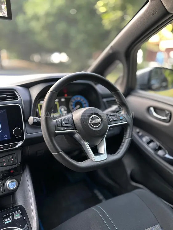 Nissan Leaf 2022 for Sale in Lahore Nissan Leaf 2022 for Sale in Lahore Image-10