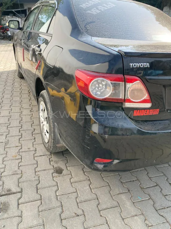 Toyota Corolla 2013 for Sale in Islamabad Image-1