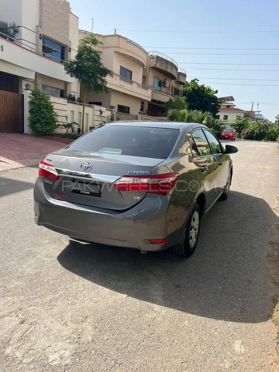 Toyota Corolla 2016 for Sale in Islamabad Image-1