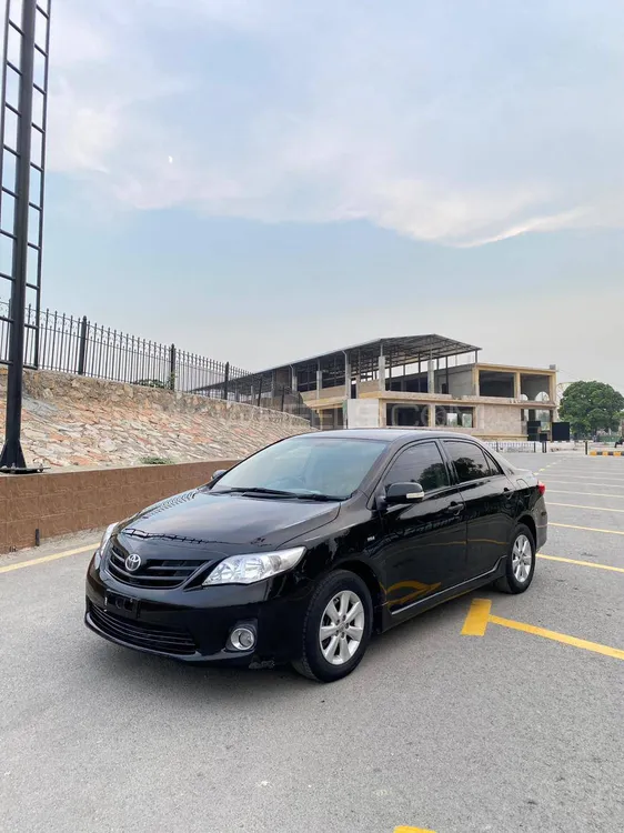 Toyota Corolla 2012 for Sale in Peshawar Image-1