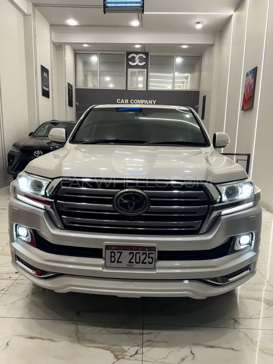 Toyota Land Cruiser 2017 for Sale in Karachi Toyota Land Cruiser 2017 for Sale in Karachi Image-2