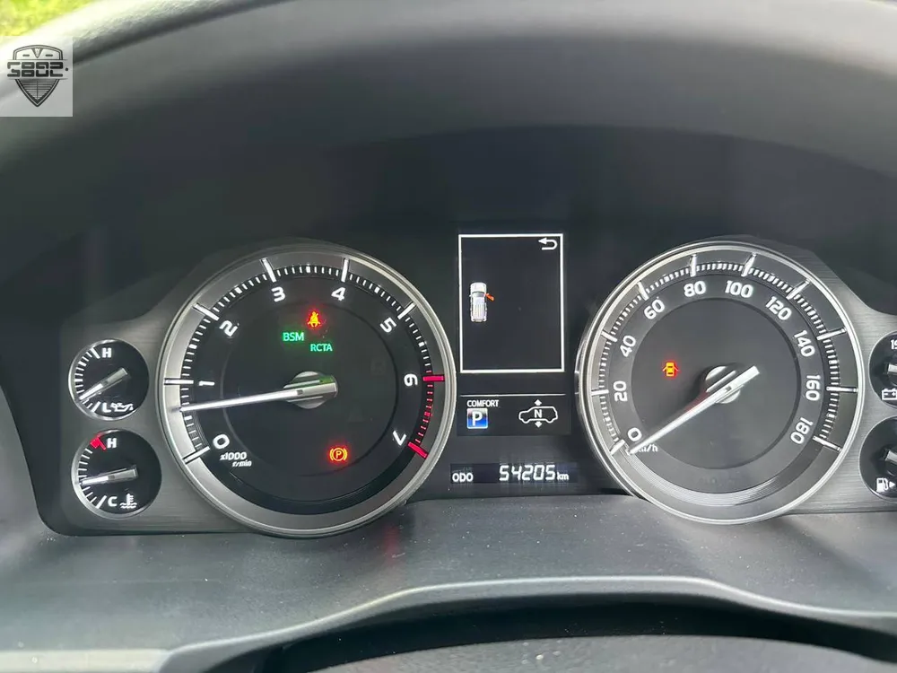 Toyota Land Cruiser 2015 for Sale in Lahore Toyota Land Cruiser 2015 for Sale in Lahore Image-13