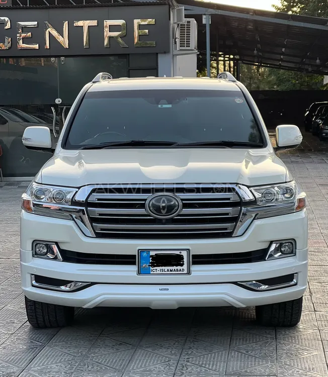 Toyota Land Cruiser 2018 for Sale in Islamabad Image-1