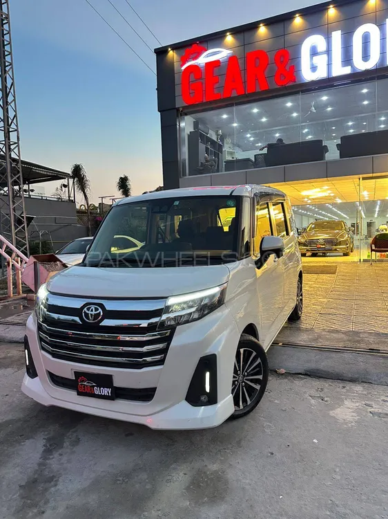 Toyota Roomy 2023 for Sale in Islamabad Image-1