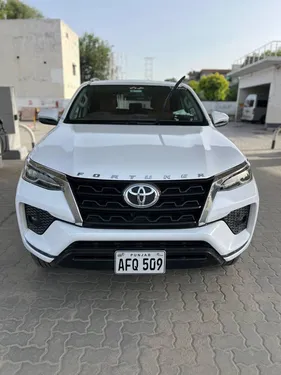 Toyota Fortuner 2.7 V 2021