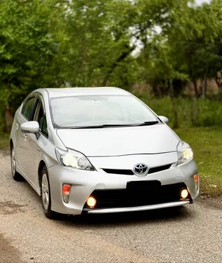 Toyota Prius S Touring Selection 1.8 2010