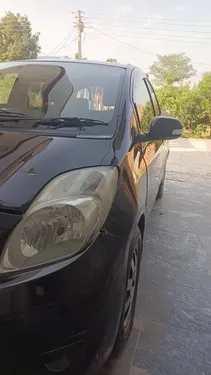Toyota Vitz B Intelligent Package 1.0 2010