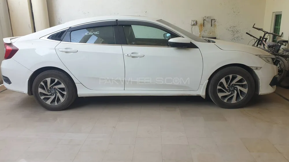 Honda Civic 2019 for Sale in Bahawalpur Image-1