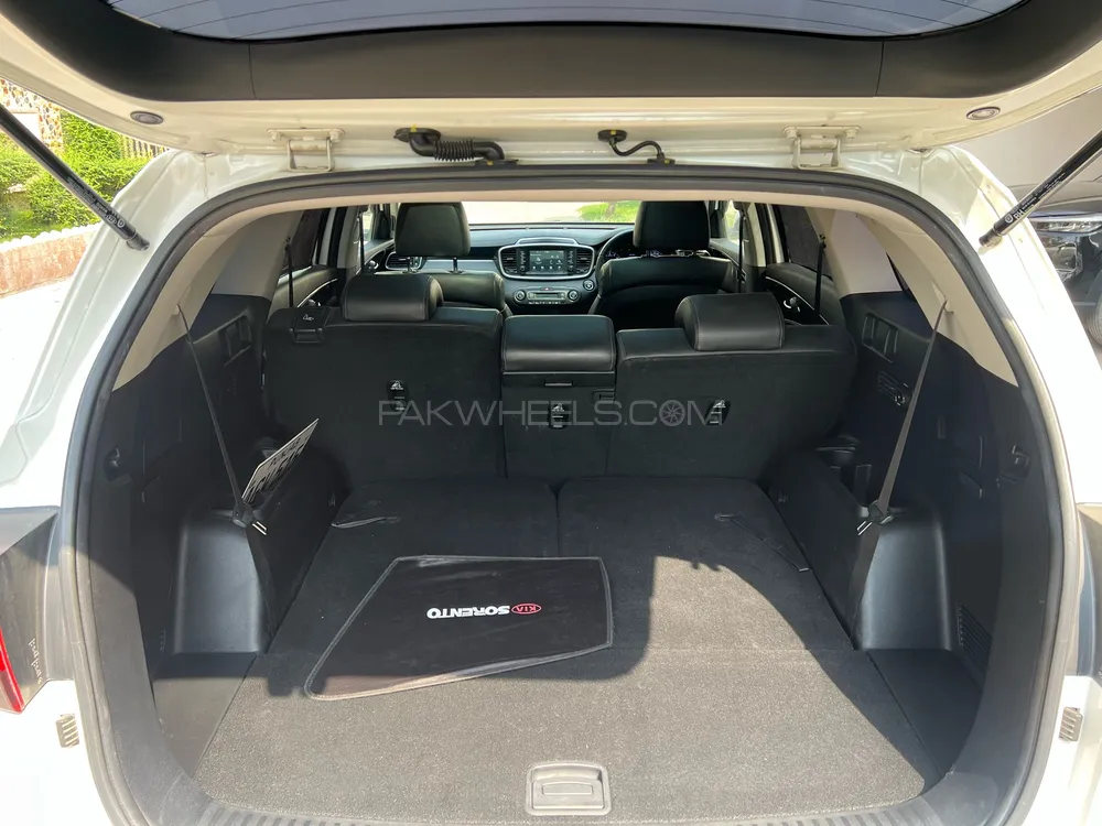KIA Sorento 2021 for Sale in Sialkot KIA Sorento 2021 for Sale in Sialkot Image-14