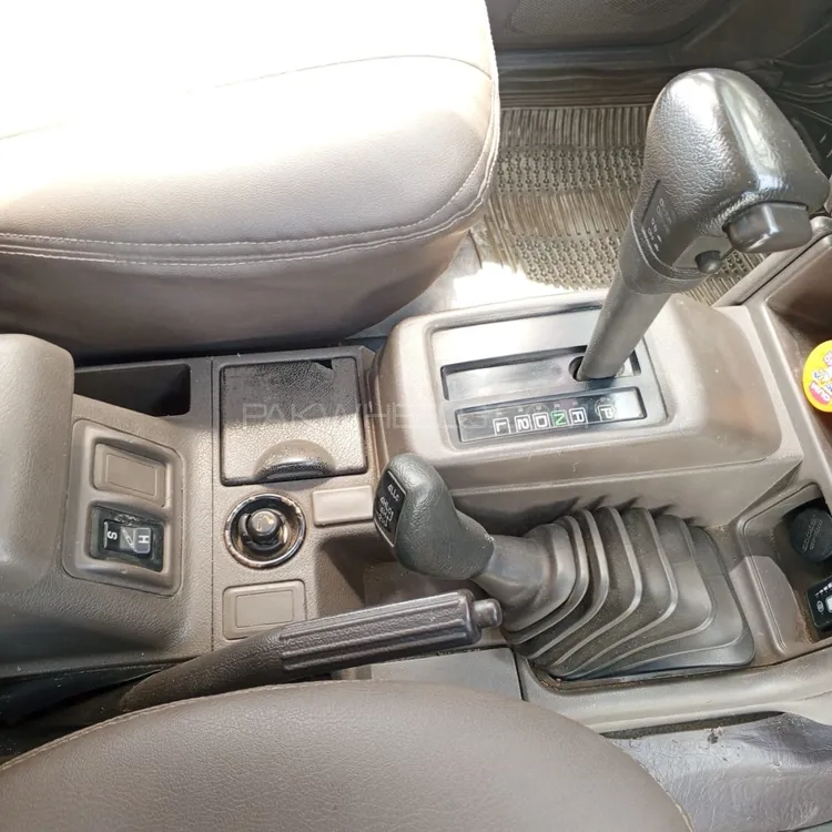 Mitsubishi Pajero 1994 for Sale in Abbottabad Mitsubishi Pajero 1994 for Sale in Abbottabad Image-8