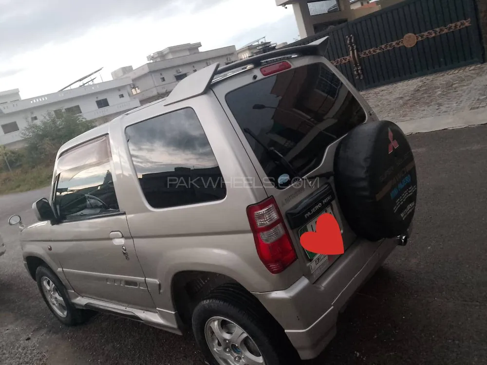 Mitsubishi Pajero Mini 2003 for Sale in Islamabad Image-1