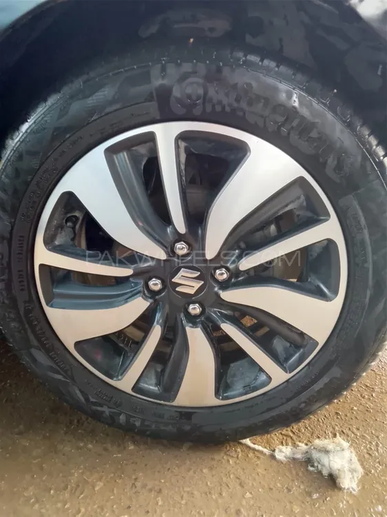 Suzuki Swift 2019 for Sale in Karachi Image-1
