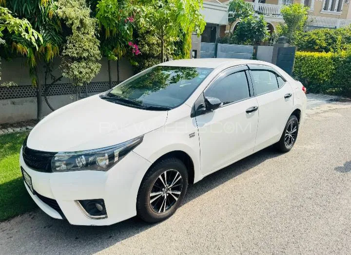 Toyota Corolla 2016 for Sale in Lahore Image-1