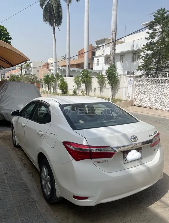 Toyota Corolla 2017 for Sale in Karachi Image-1