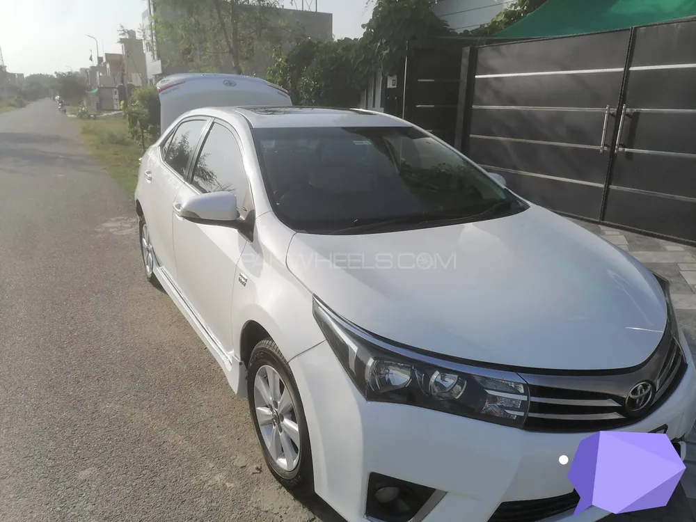 Toyota Corolla 2015 for Sale in Lahore Image-1