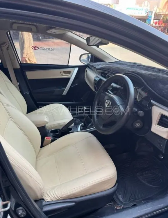 Toyota Corolla 2017 for Sale in Khanpur Toyota Corolla 2017 for Sale in Khanpur Image-12