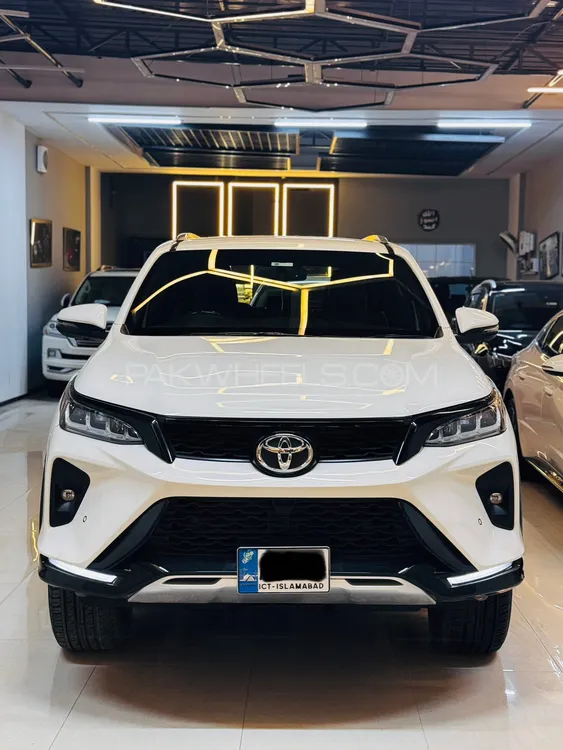 Toyota Fortuner 2023 for Sale in Islamabad Image-1