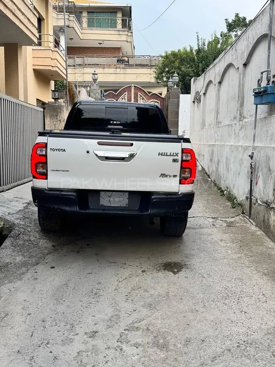 Toyota Hilux 2017 for Sale in Abbottabad Image-1