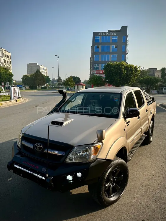 Toyota Hilux 2005 for Sale in Lahore Toyota Hilux 2005 for Sale in Lahore Image-4