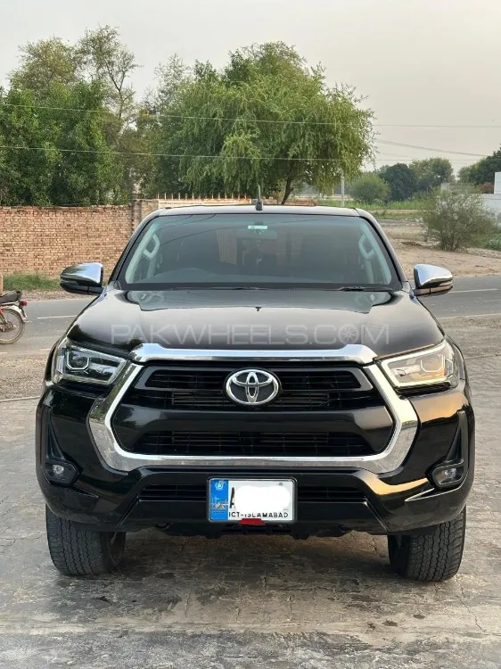 Toyota Hilux 2021 for Sale in Multan Image-1