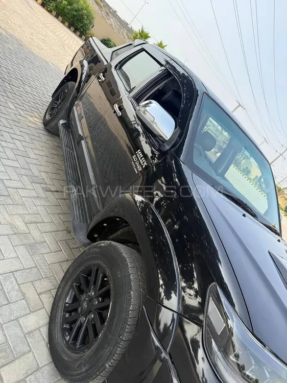 Toyota Hilux 2014 for Sale in Lahore Image-1