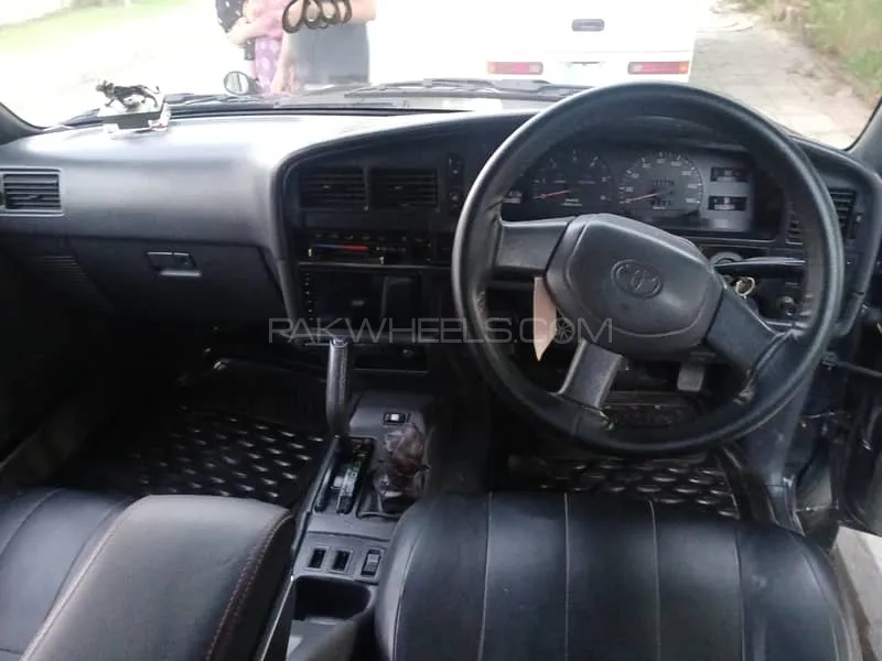 Toyota Surf 1992 for Sale in Lahore Toyota Surf 1992 for Sale in Lahore Image-9