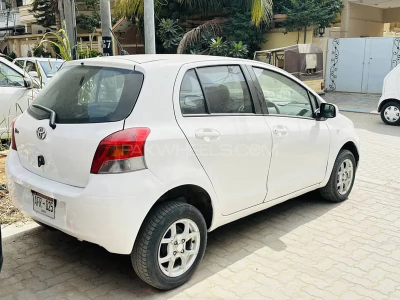 Toyota Vitz 2005 for Sale in Karachi Toyota Vitz 2005 for Sale in Karachi Image-2