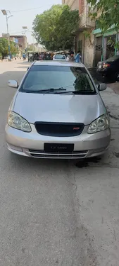 Toyota Corolla SE Saloon Automatic 2004