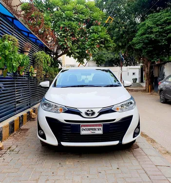 Toyota Yaris Sedan ATIV CVT 1.3 2024