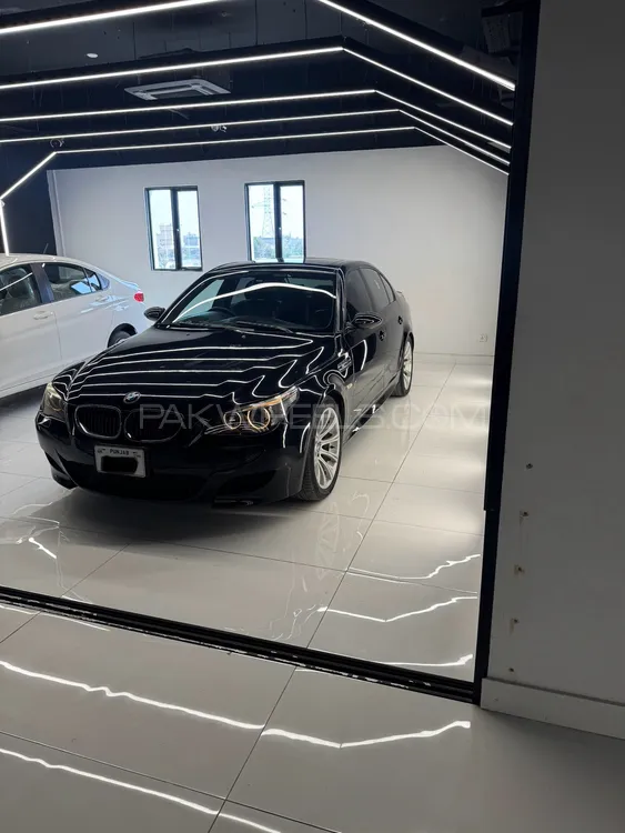 بی ایم ڈبلیو M5 2006 for Sale in کراچی Image-1