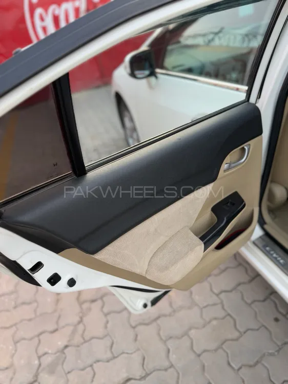 Honda Civic 2015 for Sale in Faisalabad Honda Civic 2015 for Sale in Faisalabad Image-6